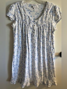 Eileen West 100% Cotton White with Blue Floral Nightgown with White Trim Size S